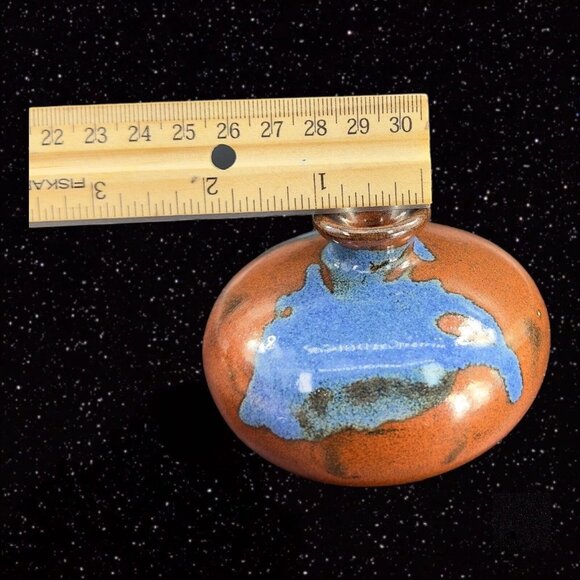 Vintage Hand Trown Art Pottery Bud Vase Signed Hand Made Ceramic Blue Red Drip - Picture 4 of 16